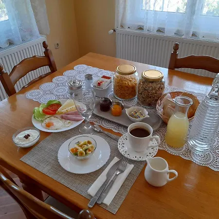 Margarita Frühstückspension 3*